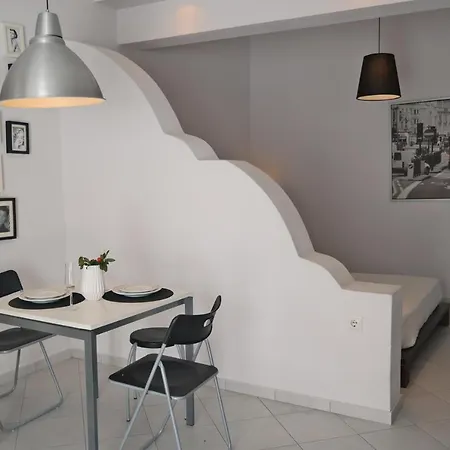 Gigis * Naxos City